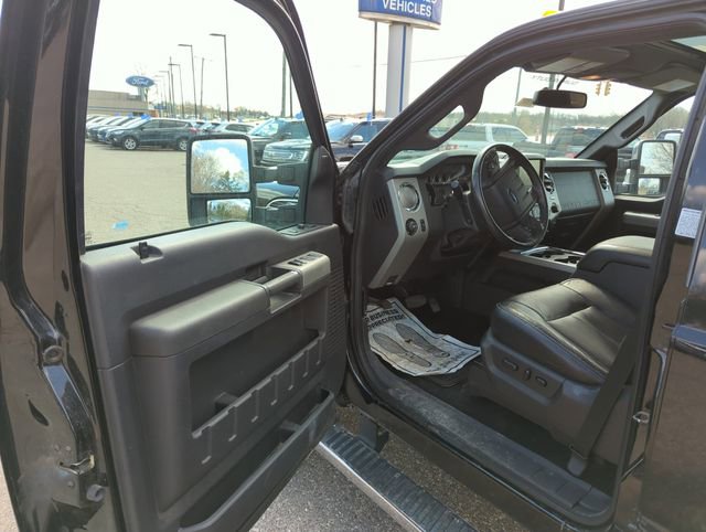 Used 2016 Ford F350 Lariat w/ Lariat Ultimate Package AWD/4WD image 9