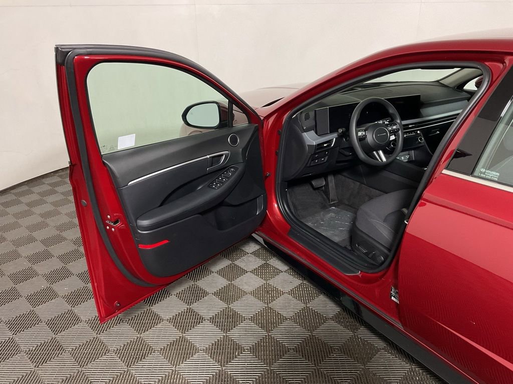 Used 2025 Hyundai Sonata SEL image 18