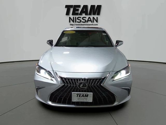 Used 2022 Lexus ES 250 w/ Premium Package image 2
