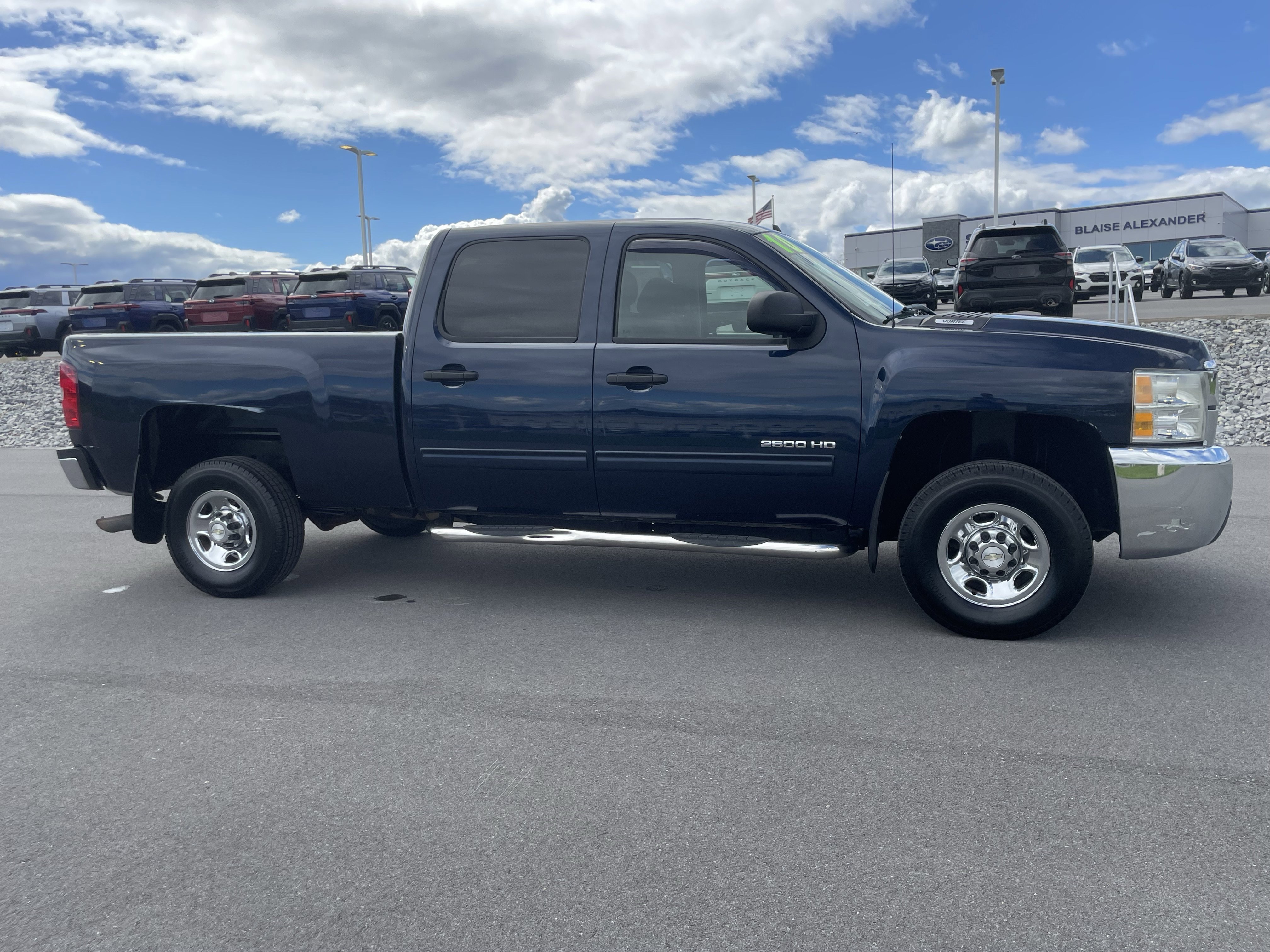 Used 2010 Chevrolet Silverado 2500 LT AWD/4WD image 2