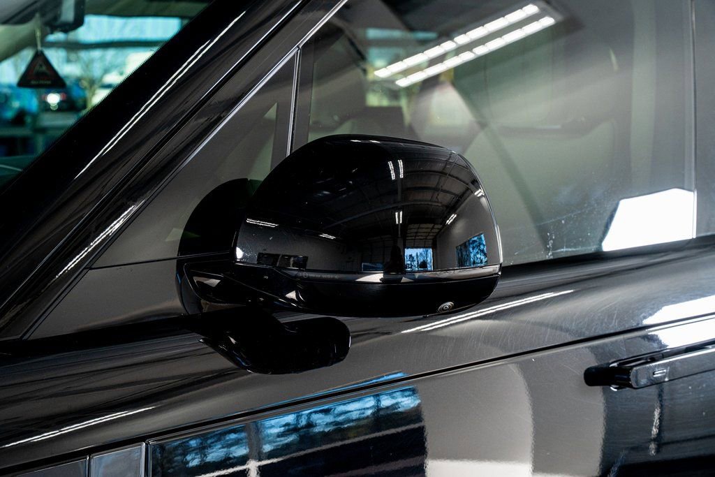 Used 2024 Land Rover Range Rover Autobiography image 21