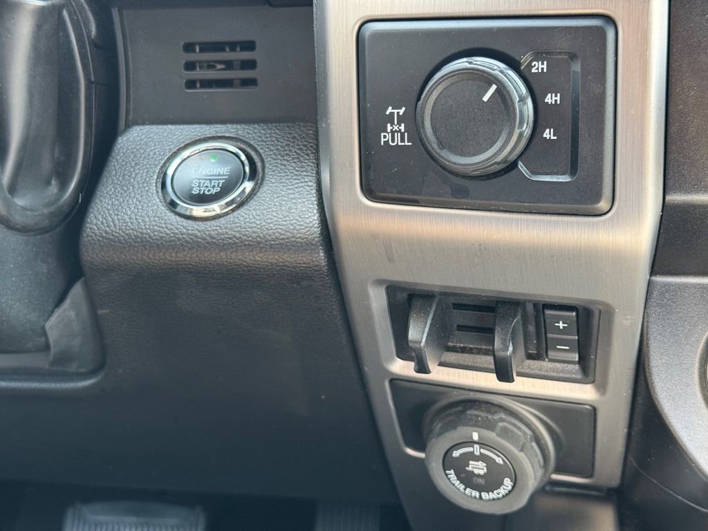 Used 2021 Ford F250 Platinum w/ Tremor Off-Road Package image 20