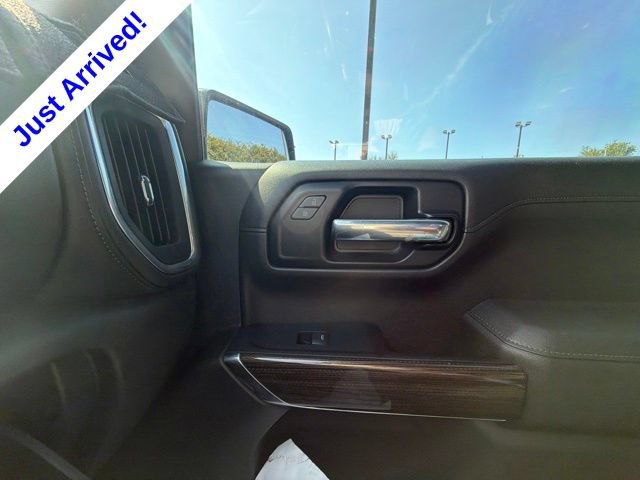 Used 2022 Chevrolet Silverado 1500 RST w/ LPO, Blackout Package AWD/4WD image 37