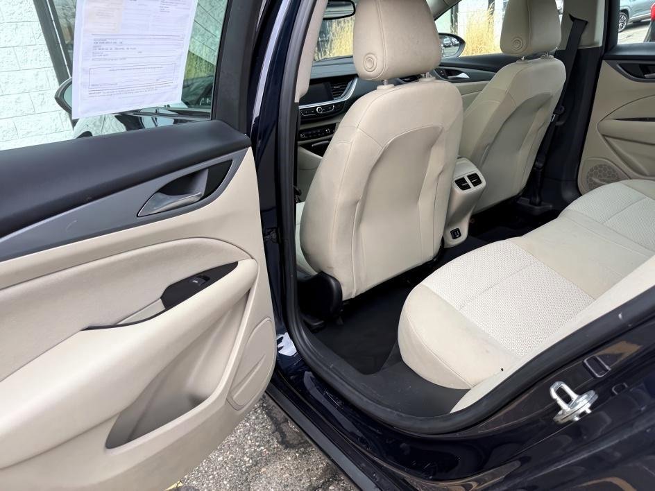 Used 2018 Buick Regal Preferred w/ Sights and Sounds Package image 10