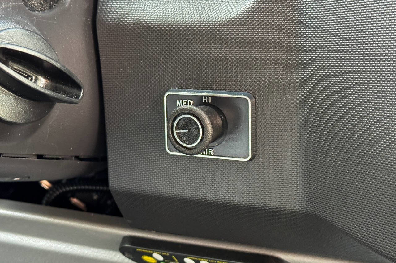 Used 2011 Ford E-350 and Econoline 350 Extended Super Duty w/ PWR Group image 39