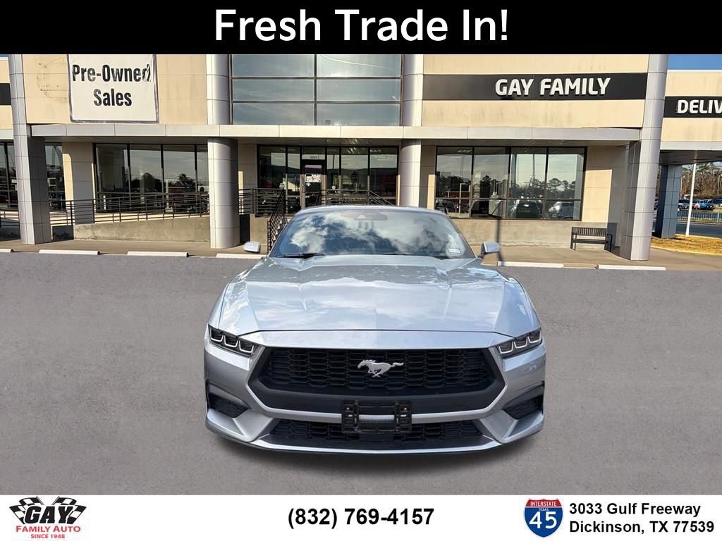 Used 2024 Ford Mustang Coupe image 2