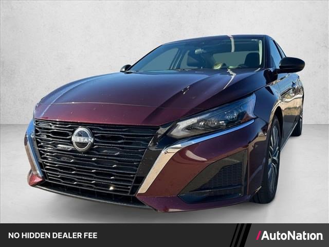 Used 2025 Nissan Altima 2.5 SV FWD image 1