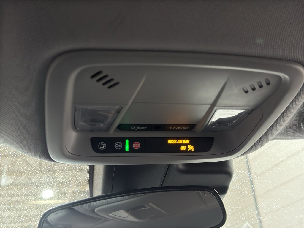 Used 2025 Chevrolet Malibu LT image 31