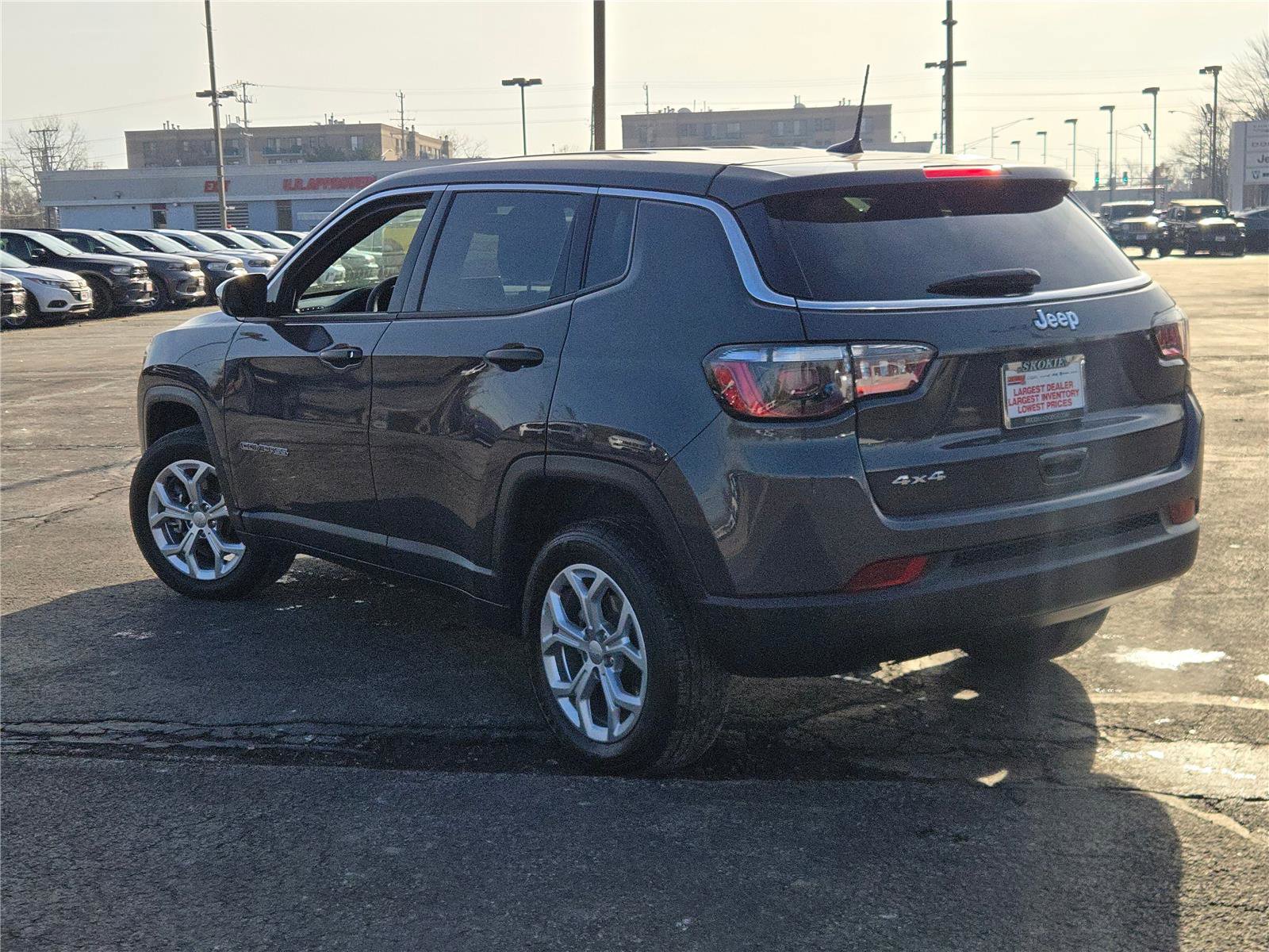 Used 2024 Jeep Compass Sport image 17