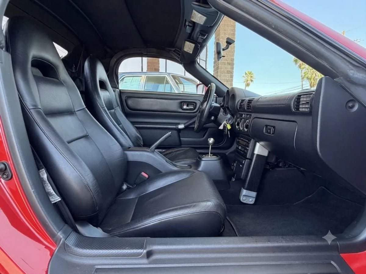Used 2003 Toyota MR2 RWD image 39