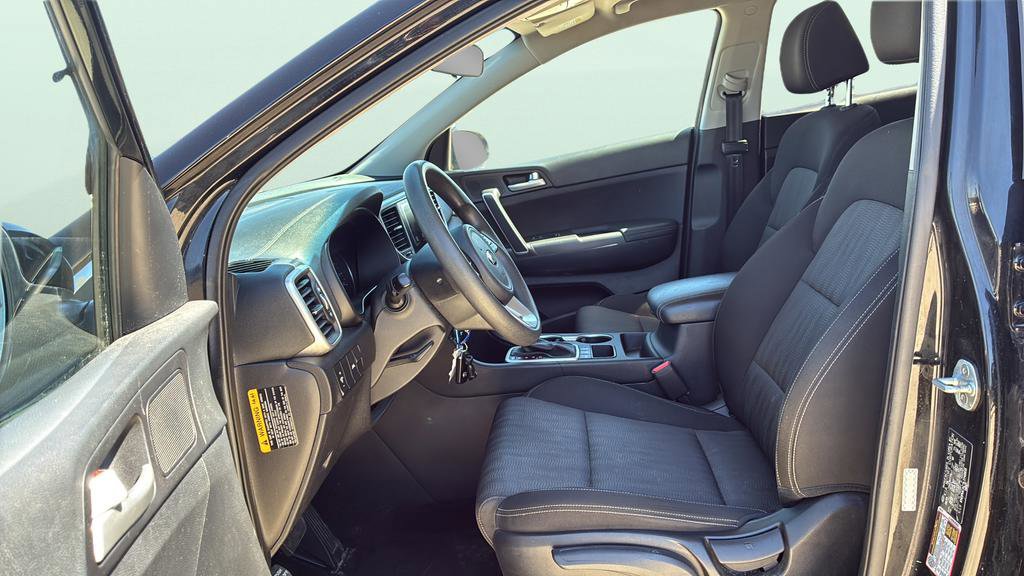 Used 2020 Kia Sportage LX AWD/4WD image 13