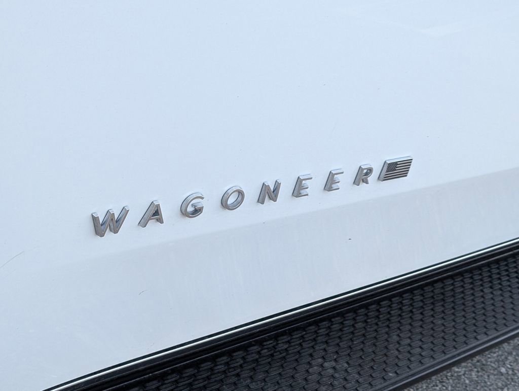 New 2025 Jeep Wagoneer 4WD w/ Convenience Group I image 10