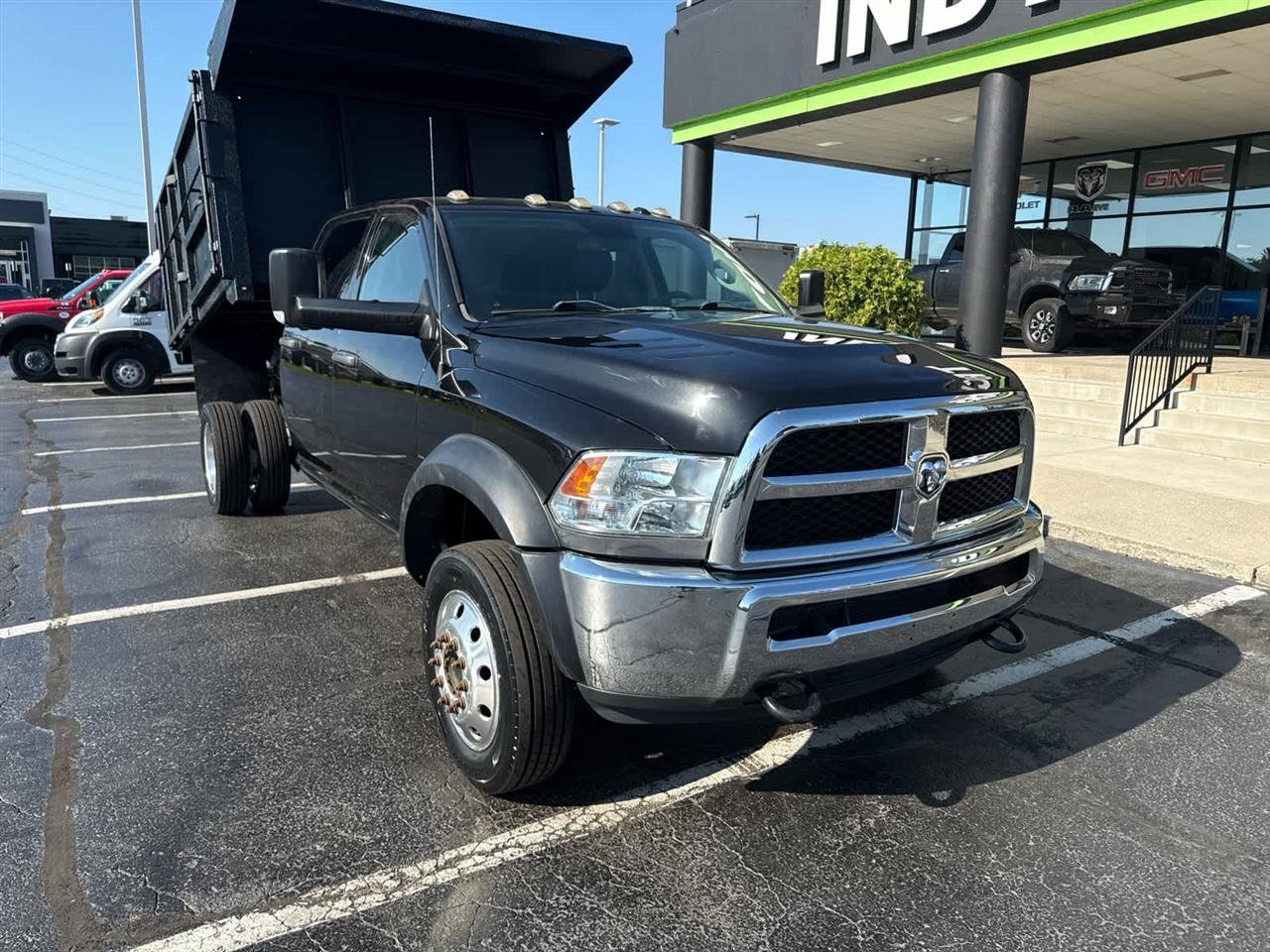 Used 2018 RAM 4500 Tradesman w/ Chrome Appearance Group AWD/4WD image 2