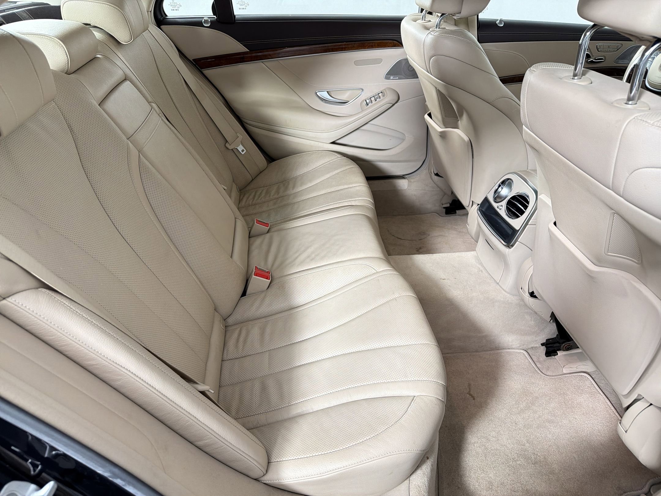 Used 2014 Mercedes-Benz S 550 Sedan image 29