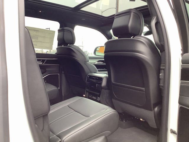 New 2026 Jeep Grand Wagoneer Limited w/ Premium Group II AWD/4WD image 41