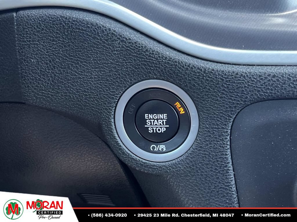 Used 2019 Dodge Charger SXT AWD/4WD image 22