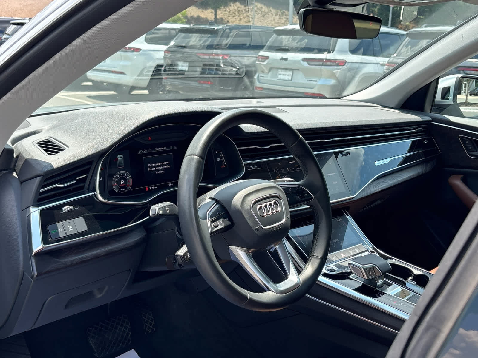 Used 2022 Audi Q8 Premium AWD/4WD image 16