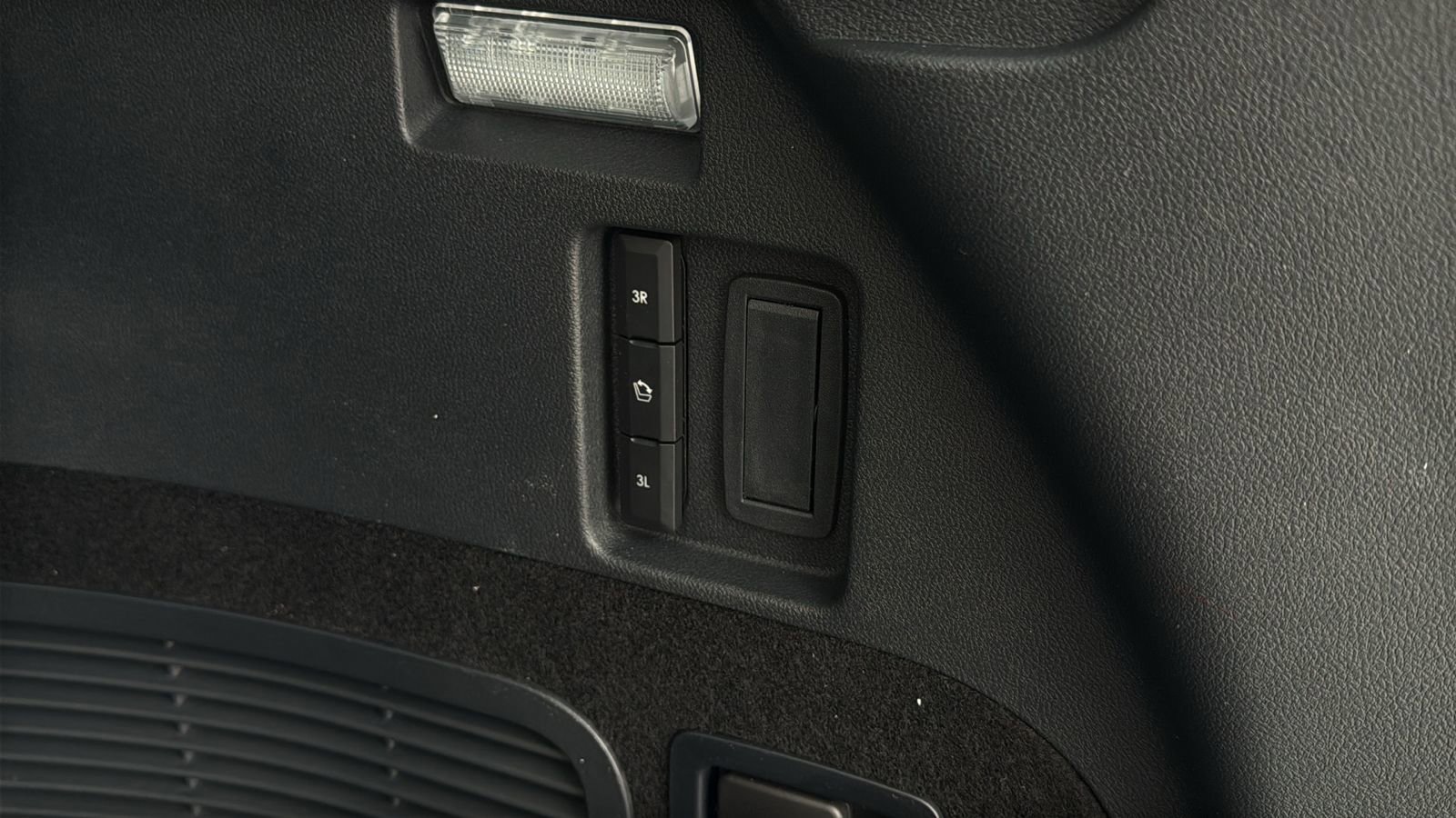 New 2026 Lincoln Aviator Reserve AWD/4WD image 16