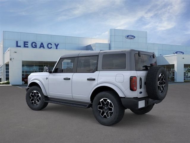 New 2026 Ford Bronco Outer Banks image 4