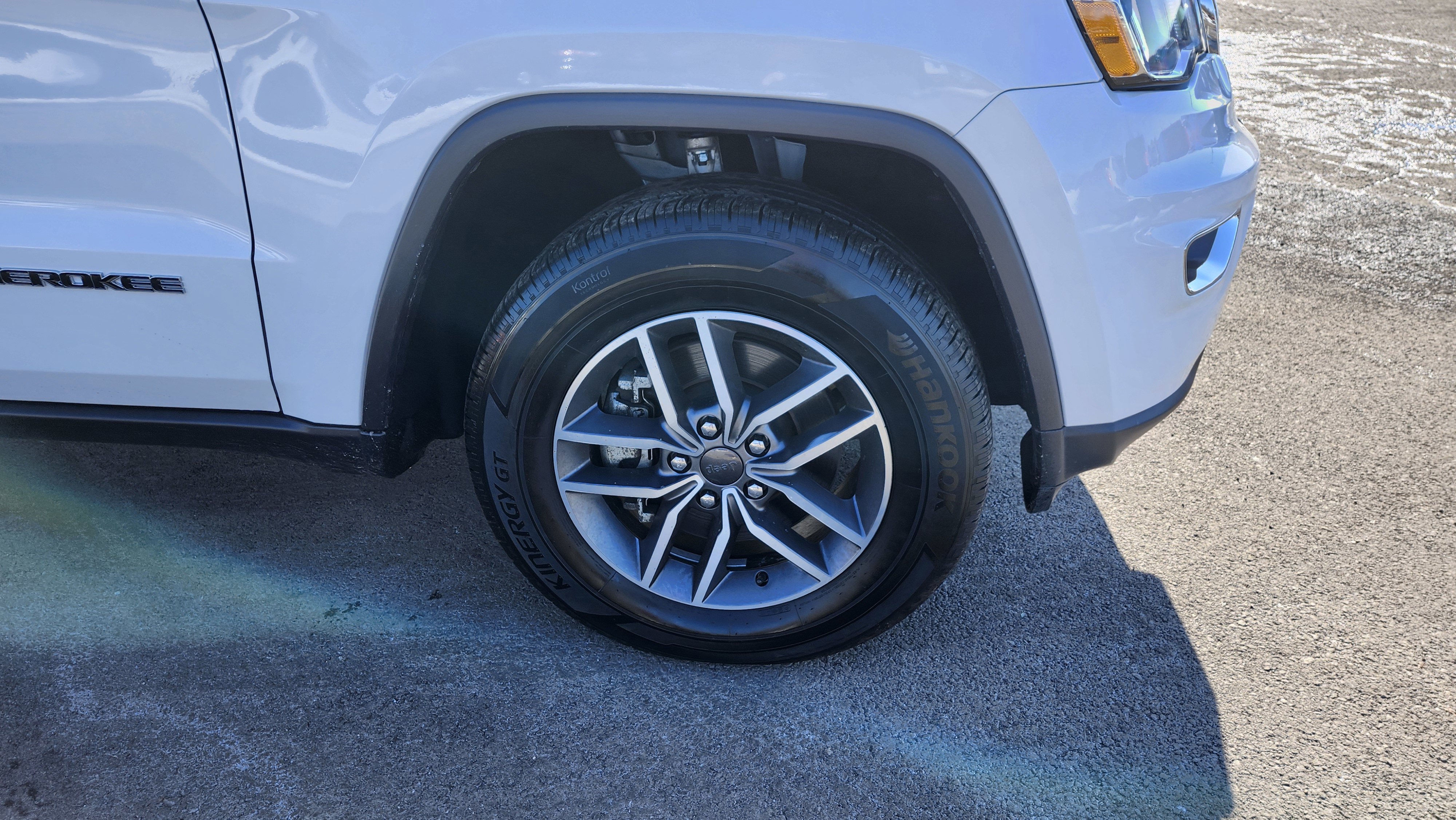 Used 2022 Jeep Grand Cherokee Limited image 13