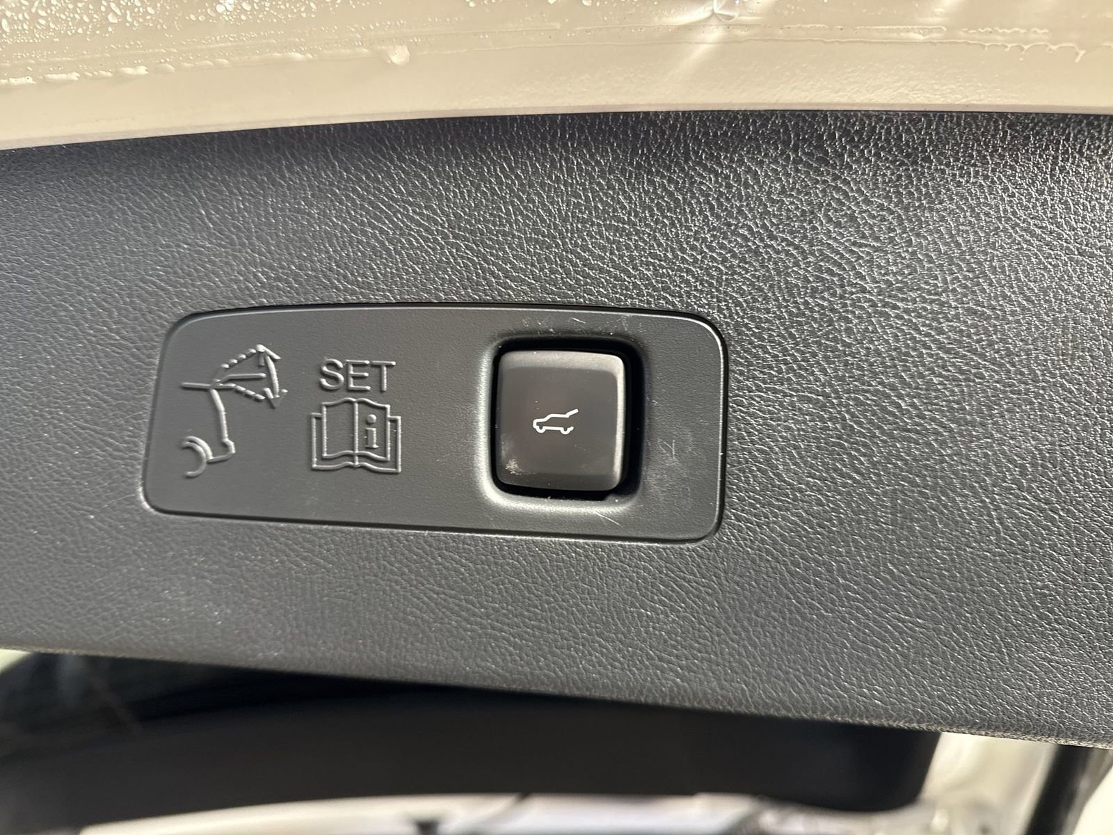 Used 2021 Lincoln Corsair Reserve w/ Equipment Group 201A image 34