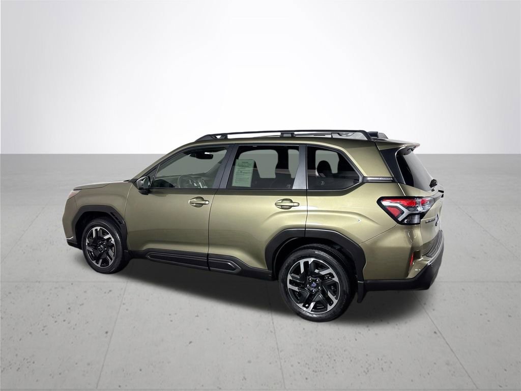 Used 2025 Subaru Forester Limited image 8
