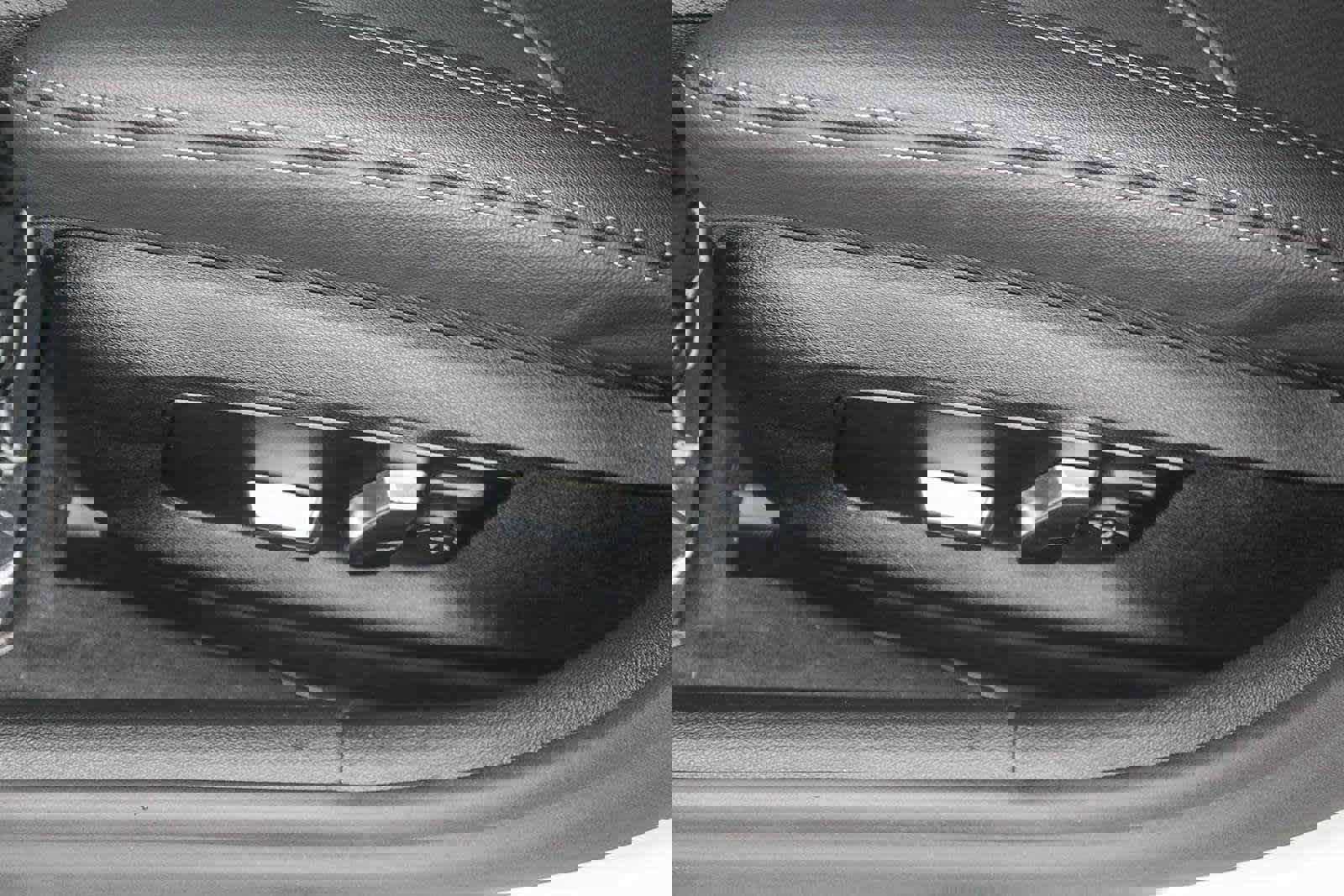 Certified 2023 BMW 530e w/ M Sport Package image 32