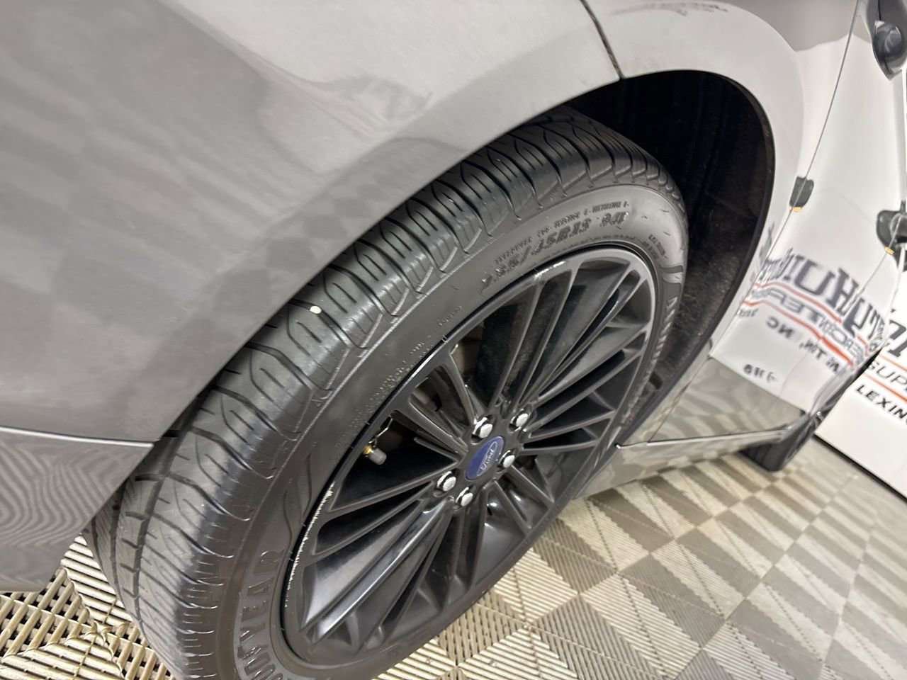 Used 2014 Ford Fusion SE w/ Equipment Group 202A image 33