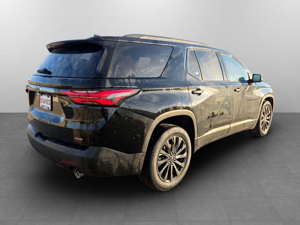 Used 2023 Chevrolet Traverse RS w/ LPO, Floor Liner Package image 7