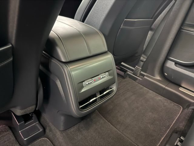 Used 2024 Lincoln Nautilus Reserve w/ Equipment Group 202A AWD/4WD image 22
