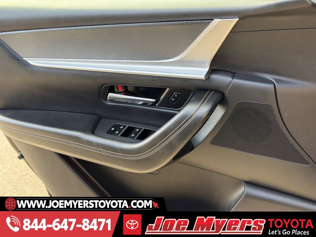 Used 2025 MAZDA CX-70 3.3 Turbo w/ Preferred Package image 26