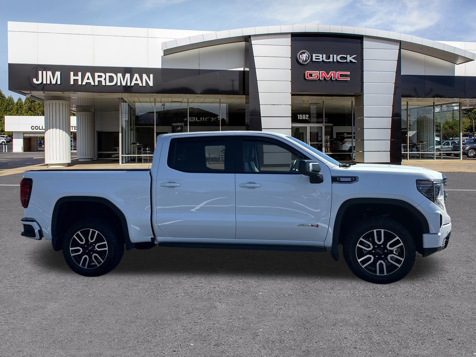 Used 2026 GMC Sierra 1500 AT4 w/ AT4 Premium Package AWD/4WD image 8