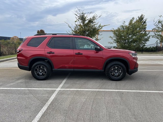 New 2025 Honda Pilot TrailSport image 10