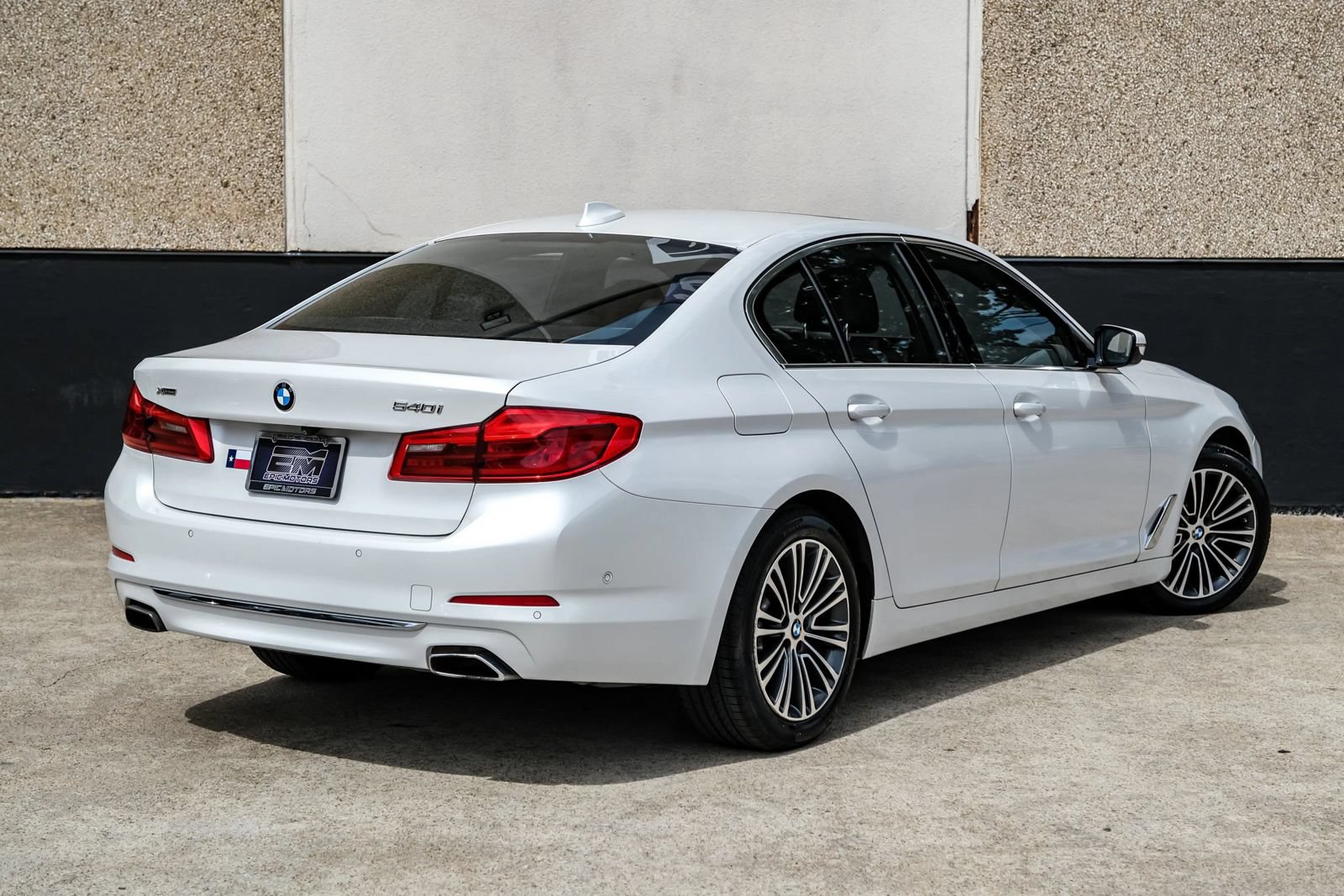 Used 2019 BMW 540i xDrive AWD/4WD image 7