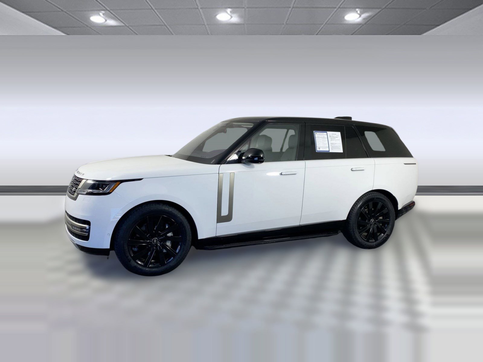 Used 2023 Land Rover Range Rover SE image 1