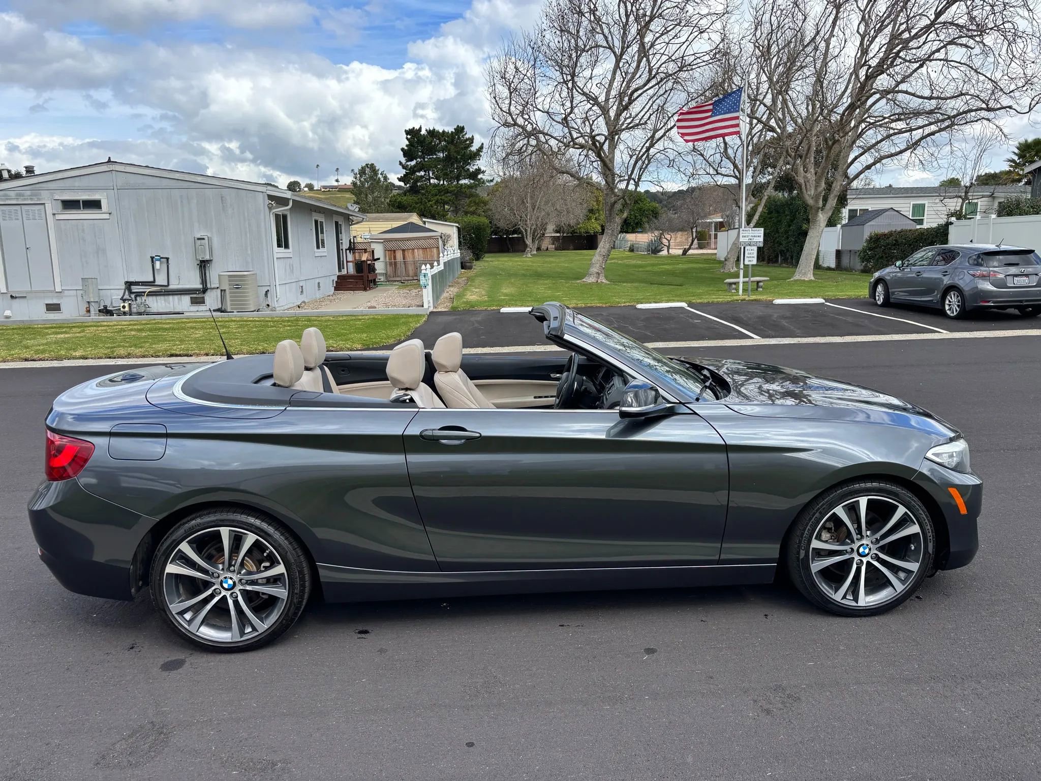 Used 2015 BMW 228i xDrive 228i xDrive Convertible 2D image 3