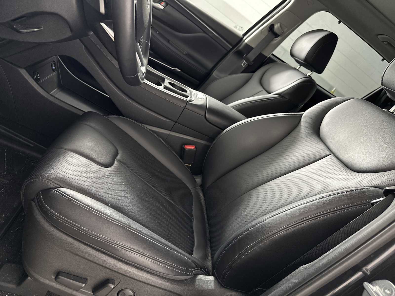 Certified 2023 Hyundai Santa Fe SEL Premium image 11