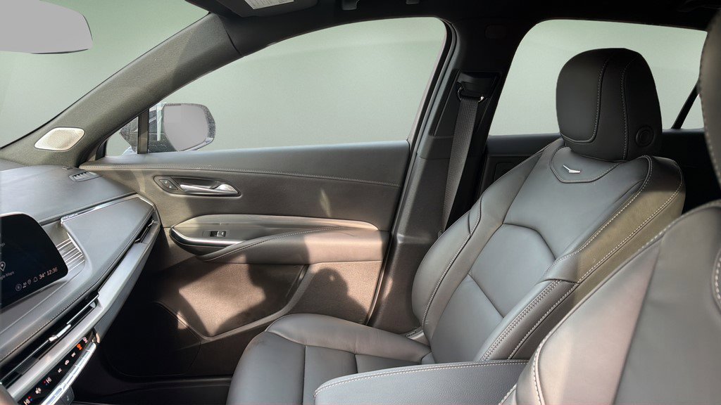 Certified 2025 Cadillac XT4 Premium Luxury w/ Cold Weather Package image 12