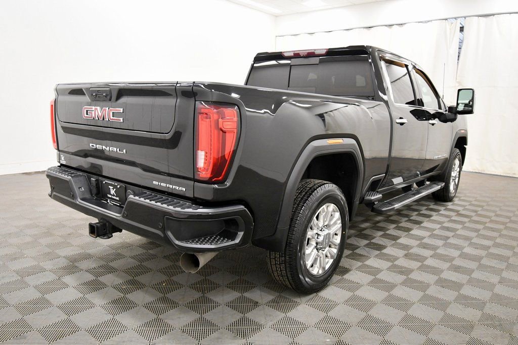 Used 2020 GMC Sierra 3500 Denali w/ Denali Ultimate Package image 7