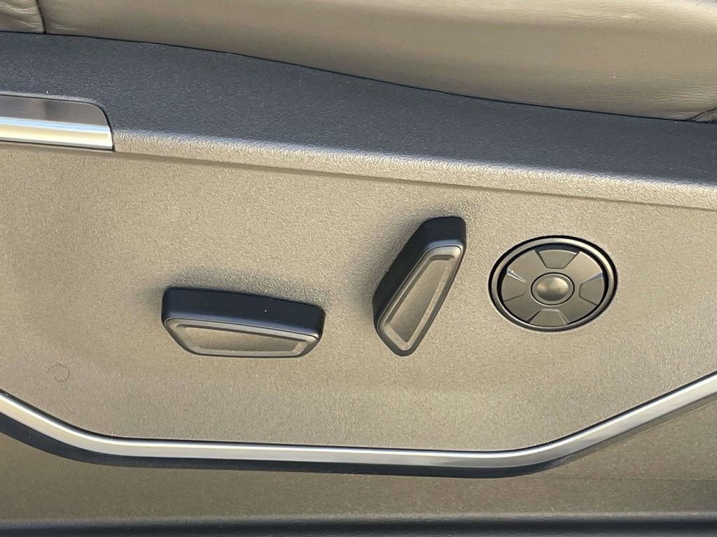 New 2026 Ford F350 Platinum w/ Platinum Plus Package image 14