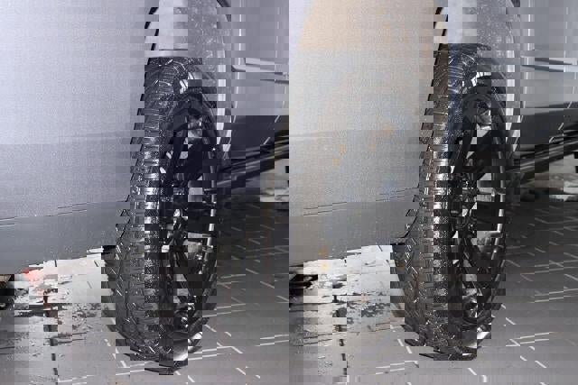 Used 2019 Cadillac Escalade ESV Premium Luxury image 13