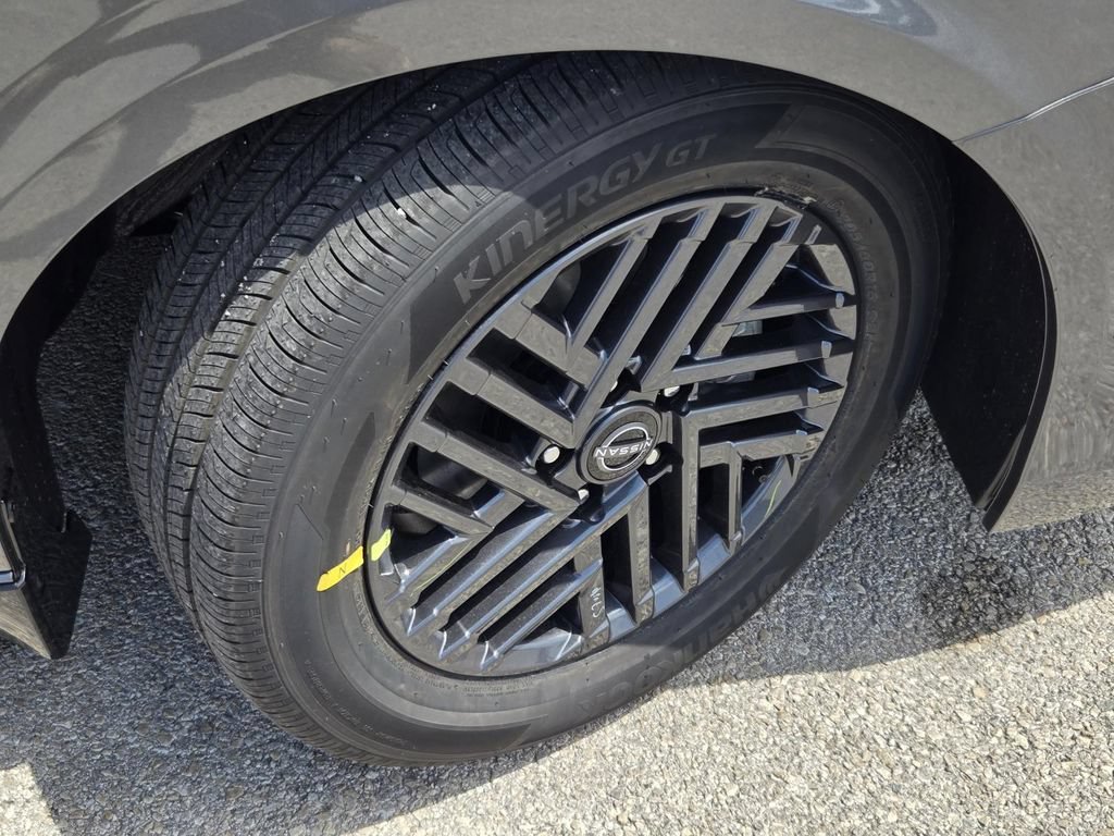 New 2027 Nissan Sentra SV w/ Floor Mat Package FWD image 5