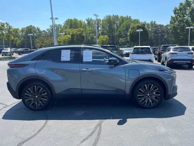 Used 2026 Toyota C-HR AWD/4WD image 5