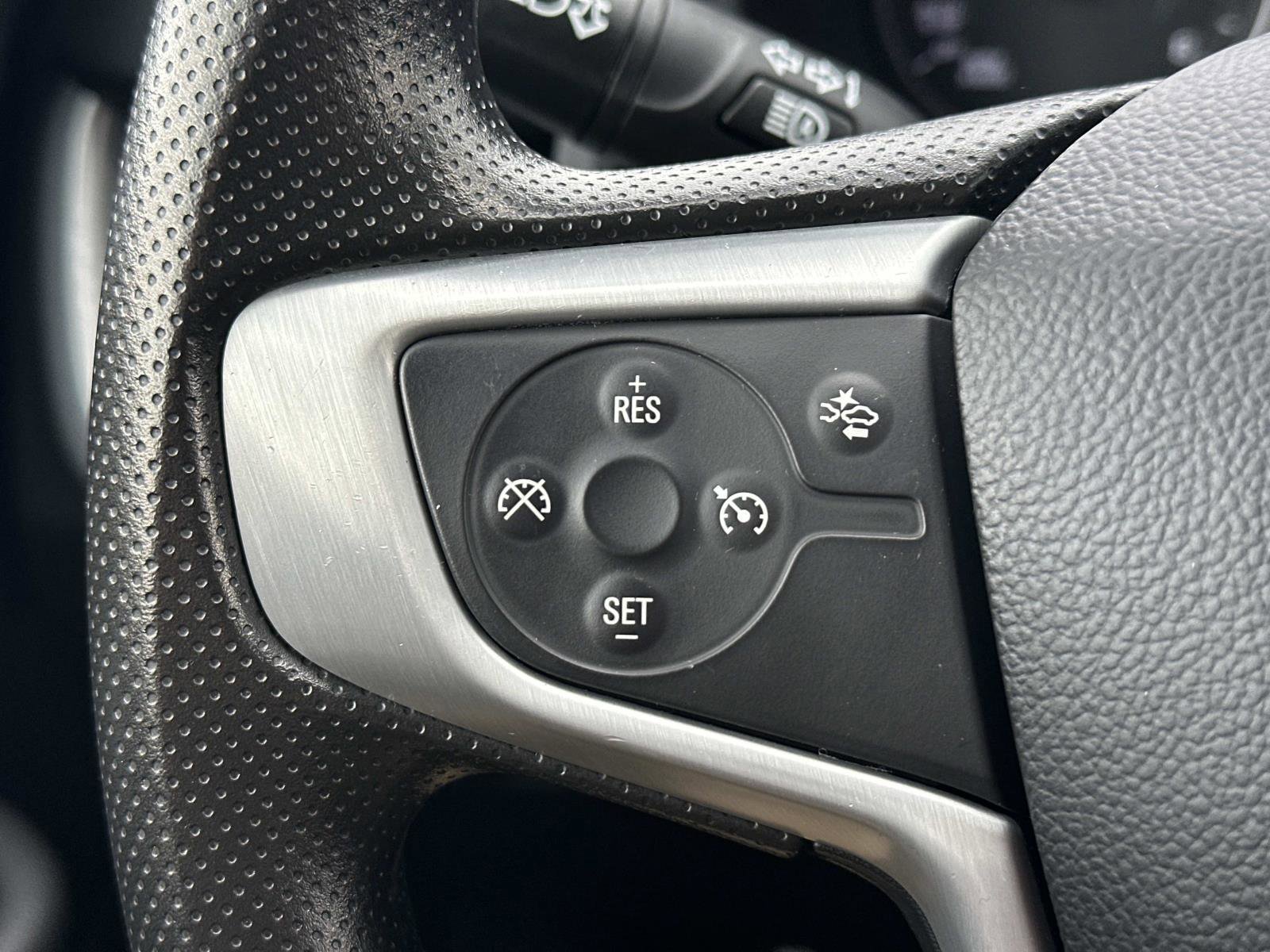 Certified 2024 GMC Terrain SLE w/ Driver Convenience Package FWD image 21