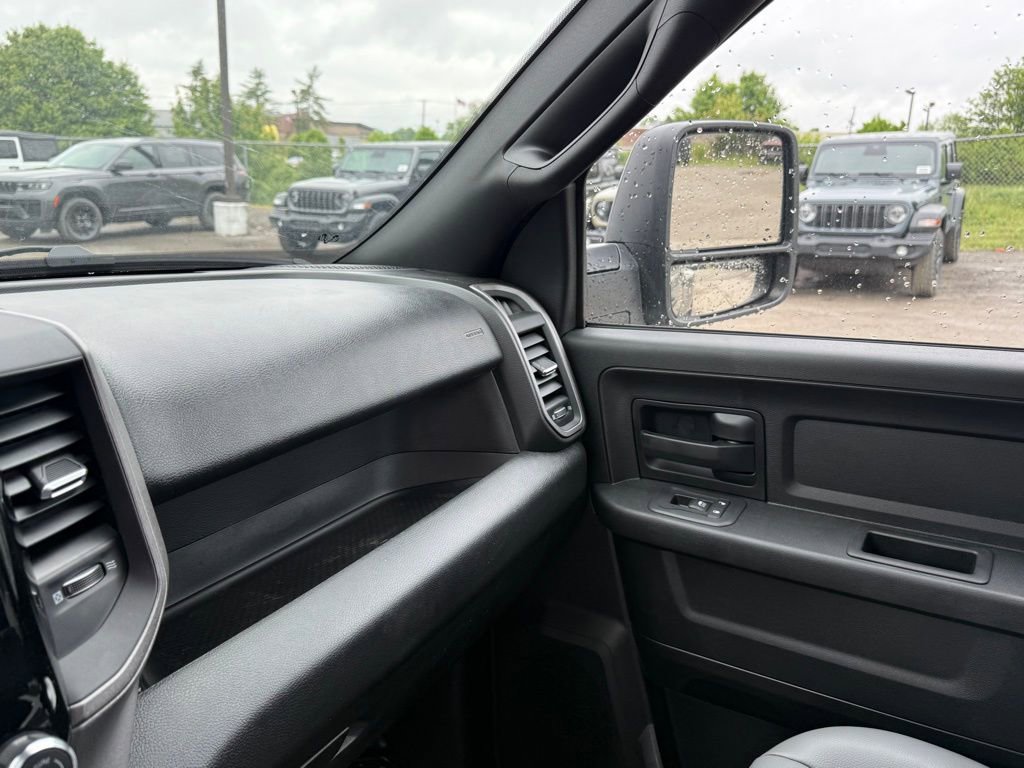New 2026 RAM 3500 Tradesman AWD/4WD image 21