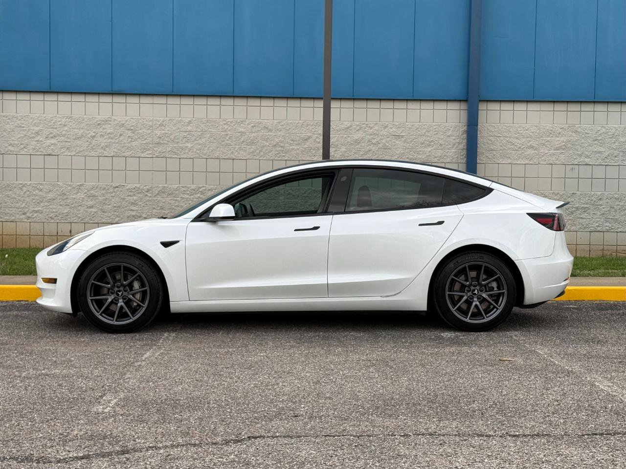 Used 2023 Tesla Model 3 Long Range image 8