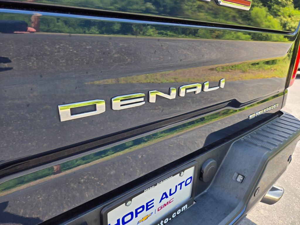 Used 2021 GMC Sierra 3500 Denali w/ Denali Ultimate Package AWD/4WD image 19