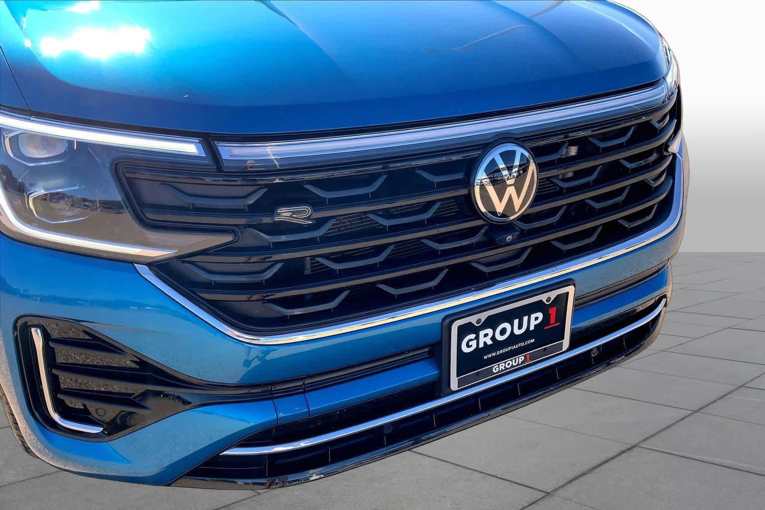 Used 2024 Volkswagen Atlas Cross Sport SEL Premium R-Line AWD/4WD image 30