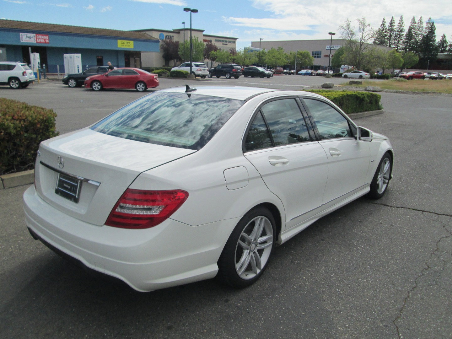 Used 2012 Mercedes-Benz C 250 Sedan image 4
