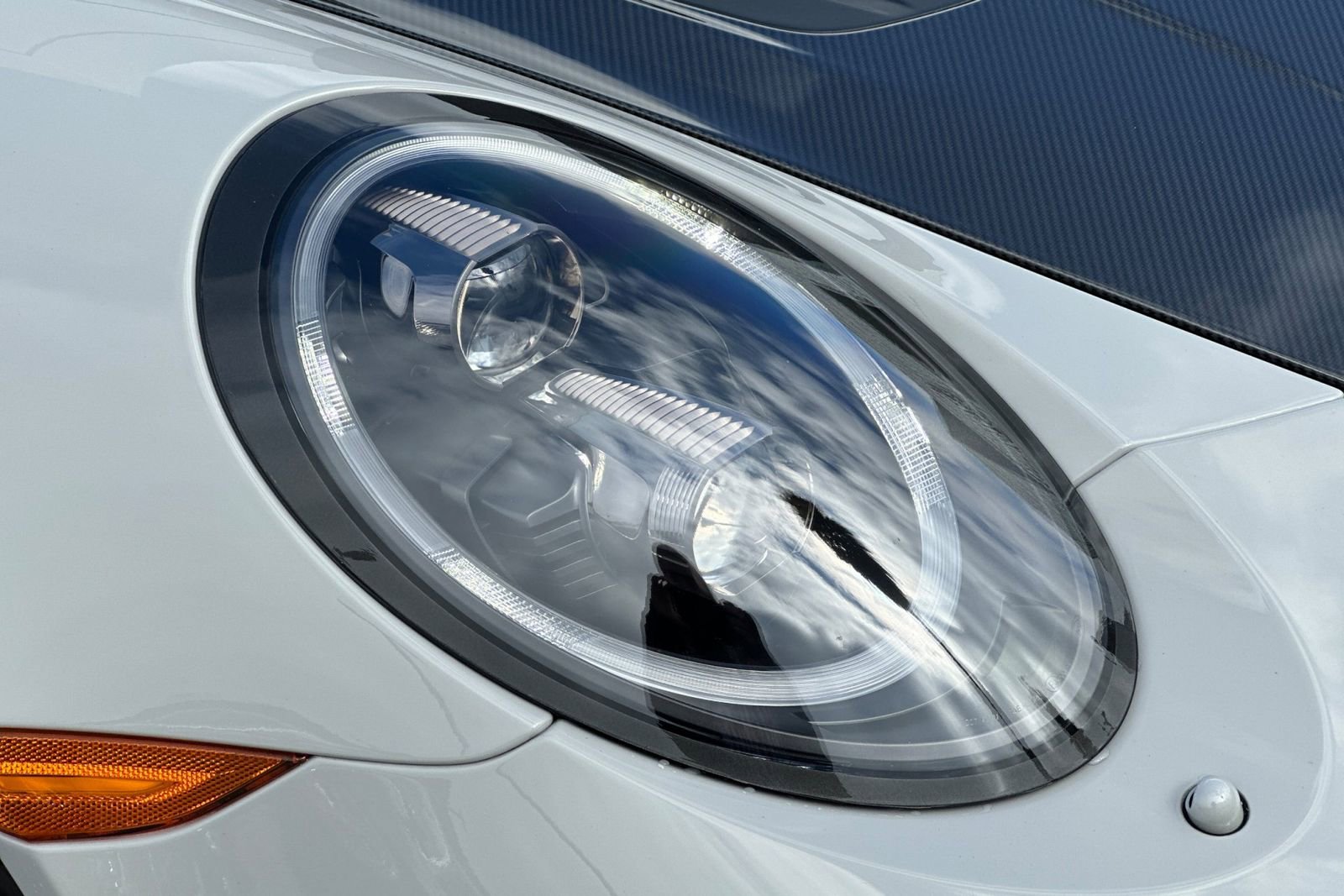 Used 2018 Porsche 911 GT2 RS image 35